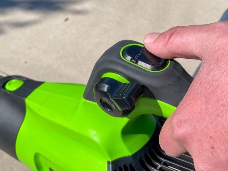 Greenworks 750 CFM Leaf Blower