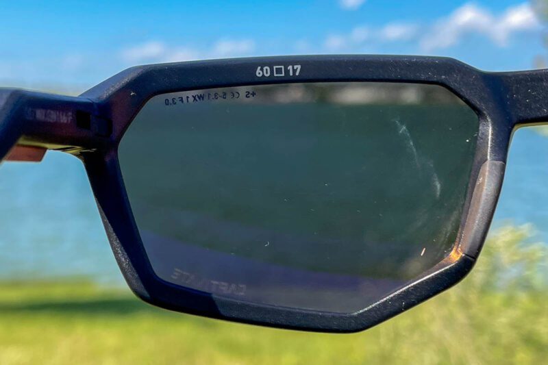 Captivate Polarized Black Mirror Lens