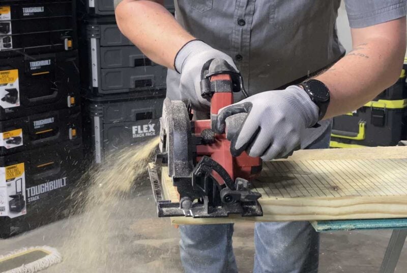 cross-cutting Skil circ saw