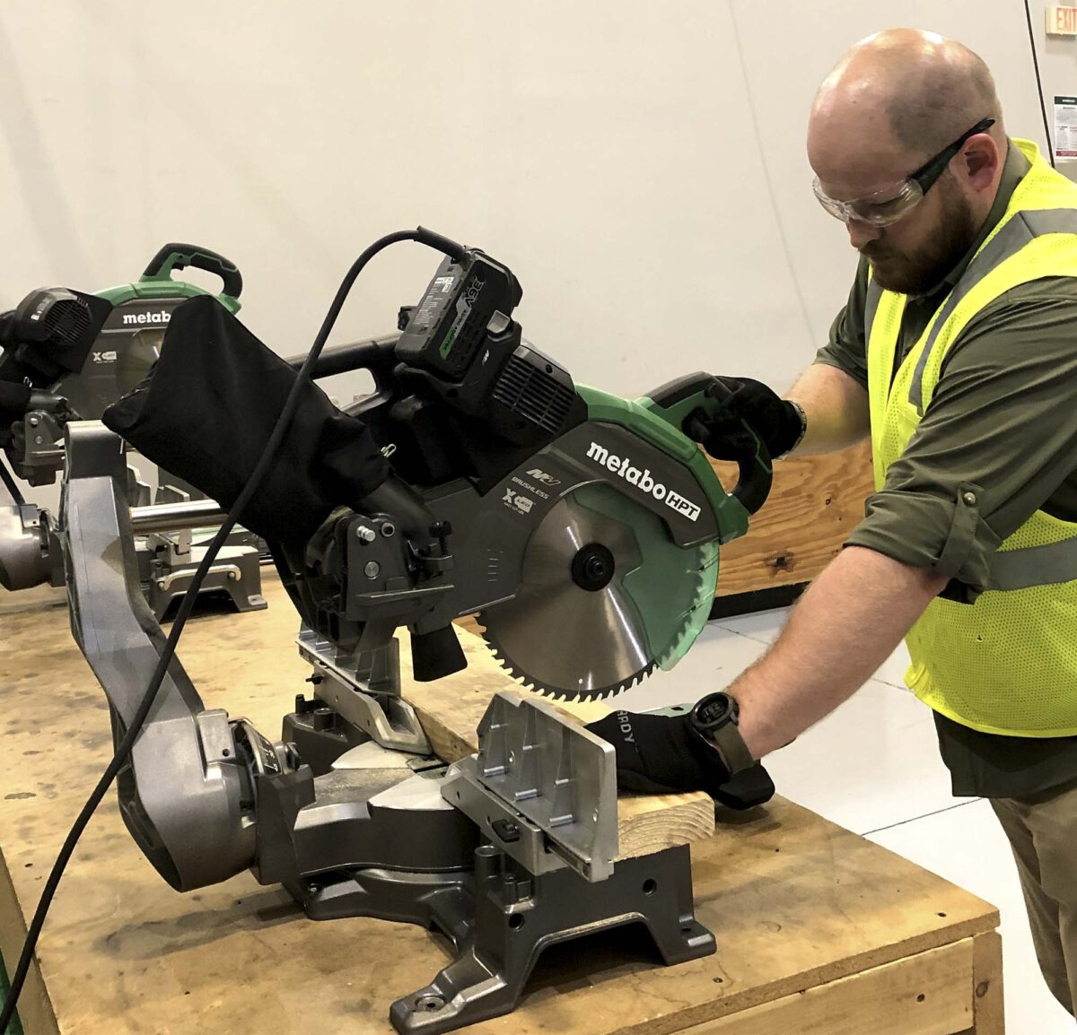 Metabo HPT multivolt miter saw