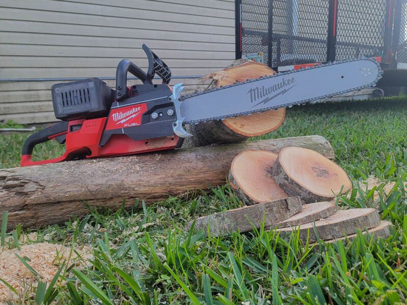 Milwaukee Dual Battery Chainsaw profile