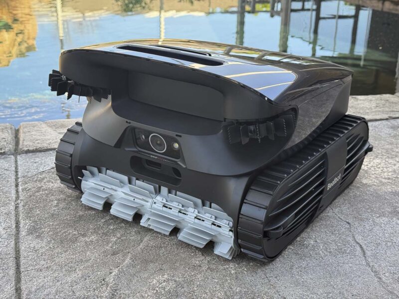 AquaSense 2 Ultra pool deck