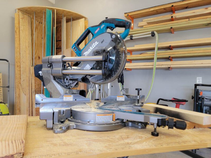 Makita XGT 8 1/2-Inch Miter Saw Profile