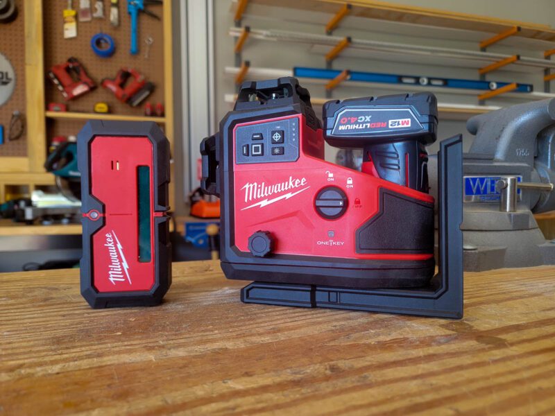 Milwaukee M12 Auto-Aligning Laser Level profile