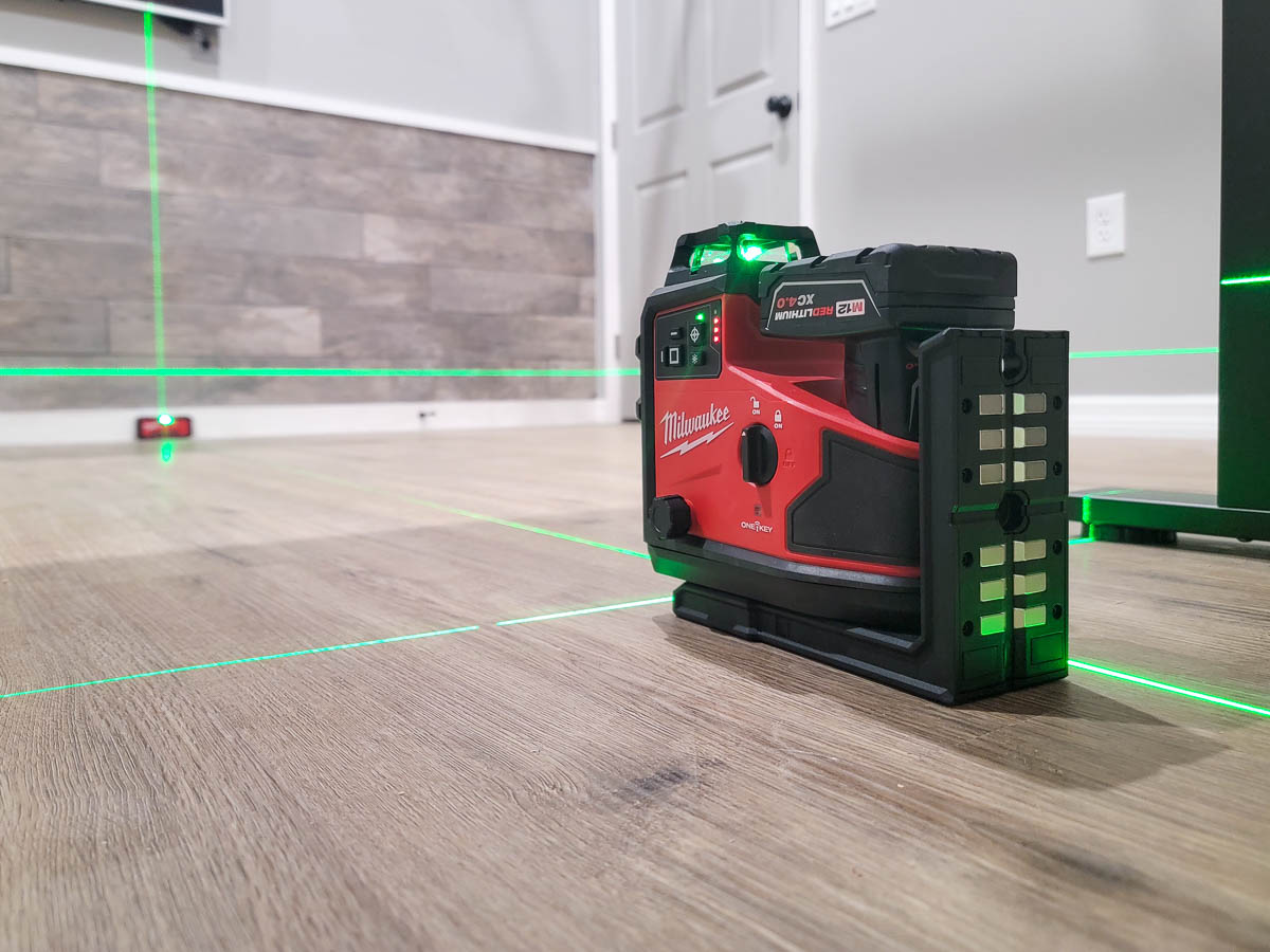Milwaukee M12 Auto-Aligning Laser Level