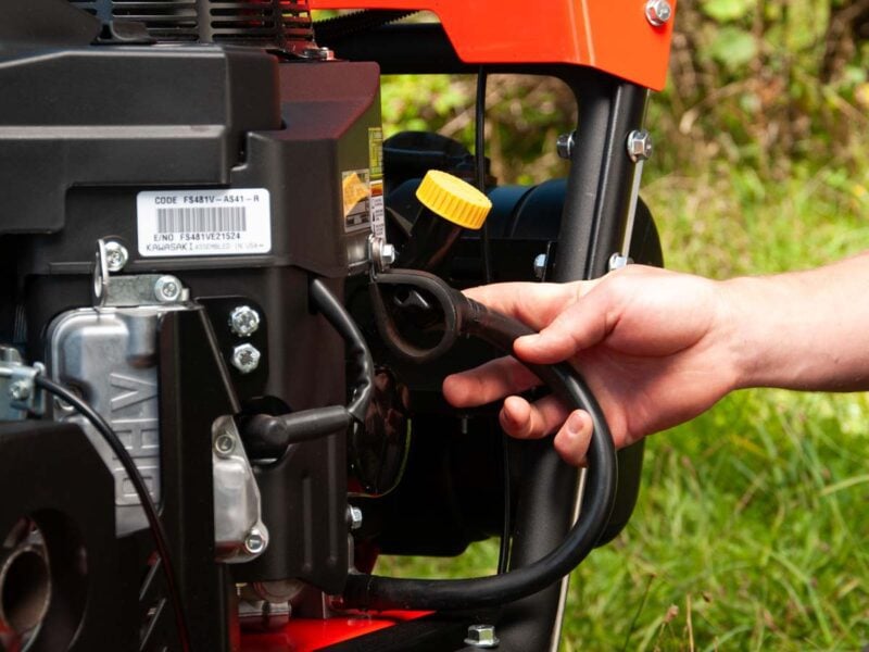 Tool-free Oil Drain Hose