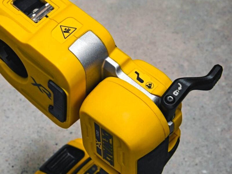 DeWalt 20V Copper Tubing Cutter Pivoting Switch