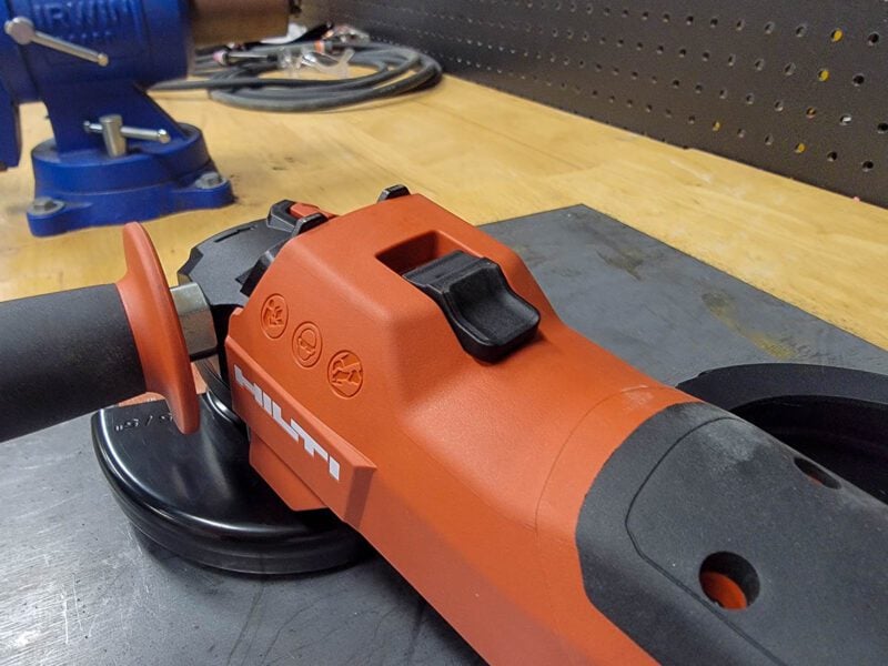 Locking slide switch