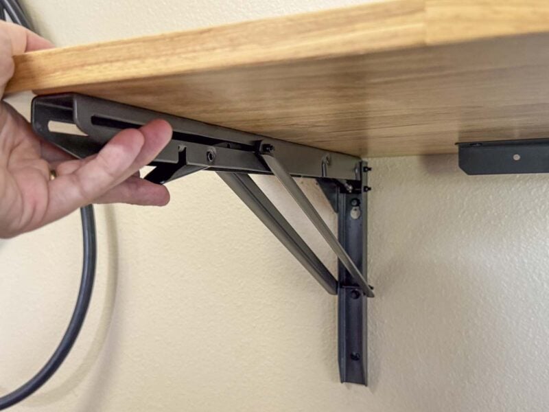 activating Ryobi stowaway folding workbench