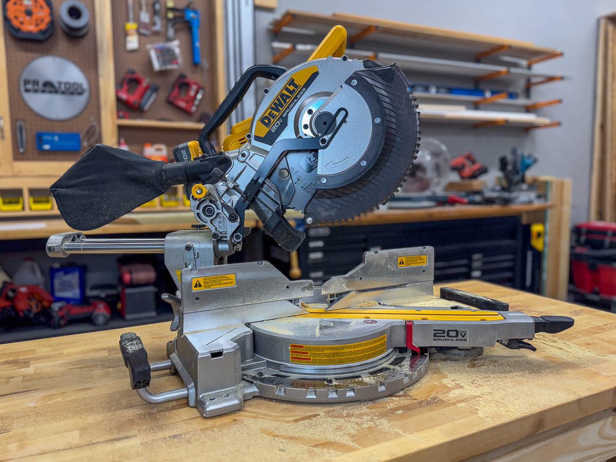 DeWalt 20V 12-Inch Sliding Miter Saw DCS785