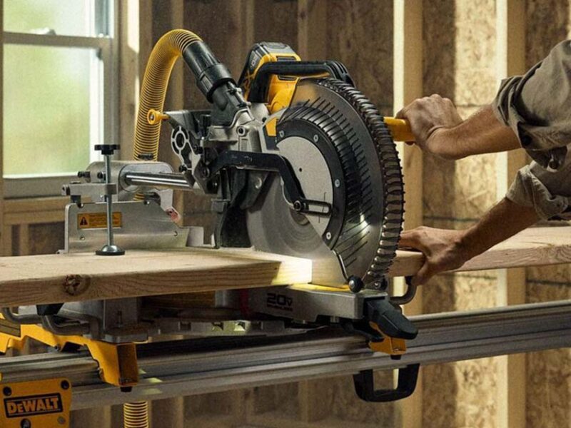 DeWalt DCS785 20V Max 12-inch Miter Saw