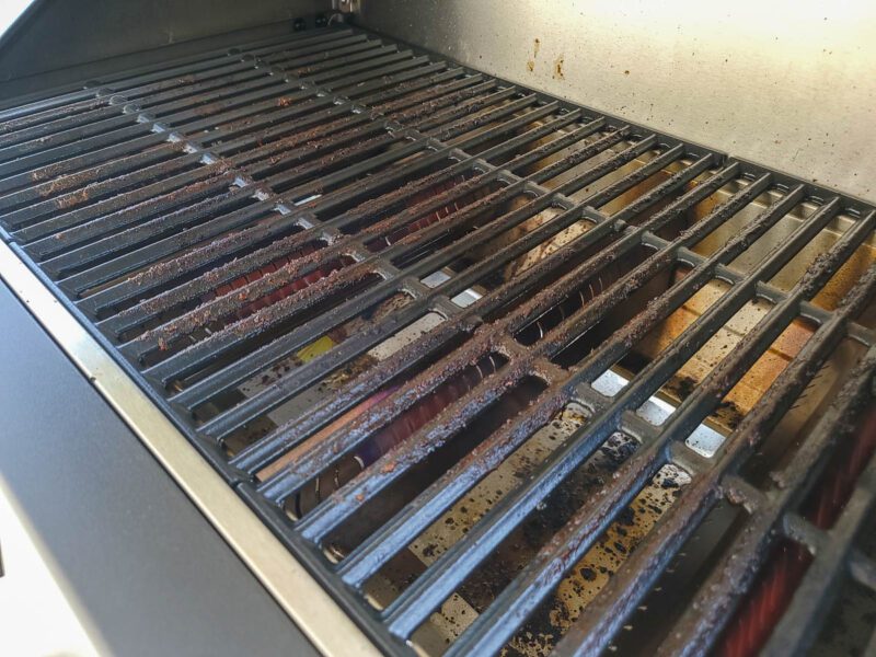 Grill Grates and Flame Tamers