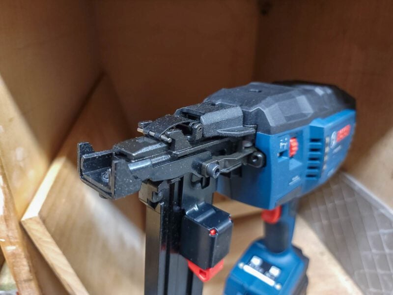 Tool-free jam clearance