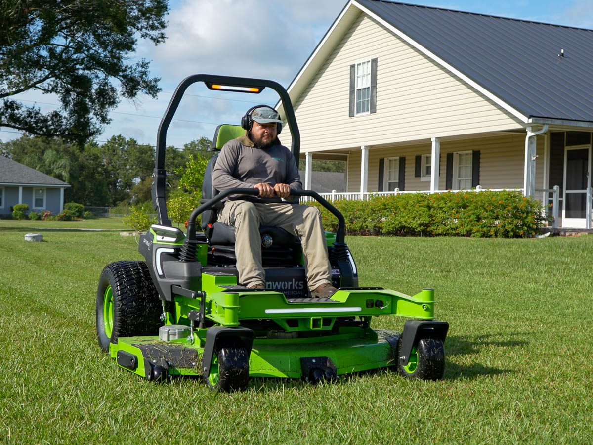Greenworks Commercial OptimusZ OZ972R ZT
