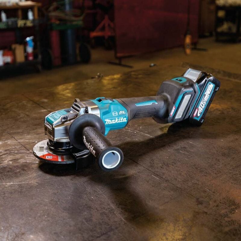 Best Cordless Small Angle Grinder: Makita 40V max XGT GAG11