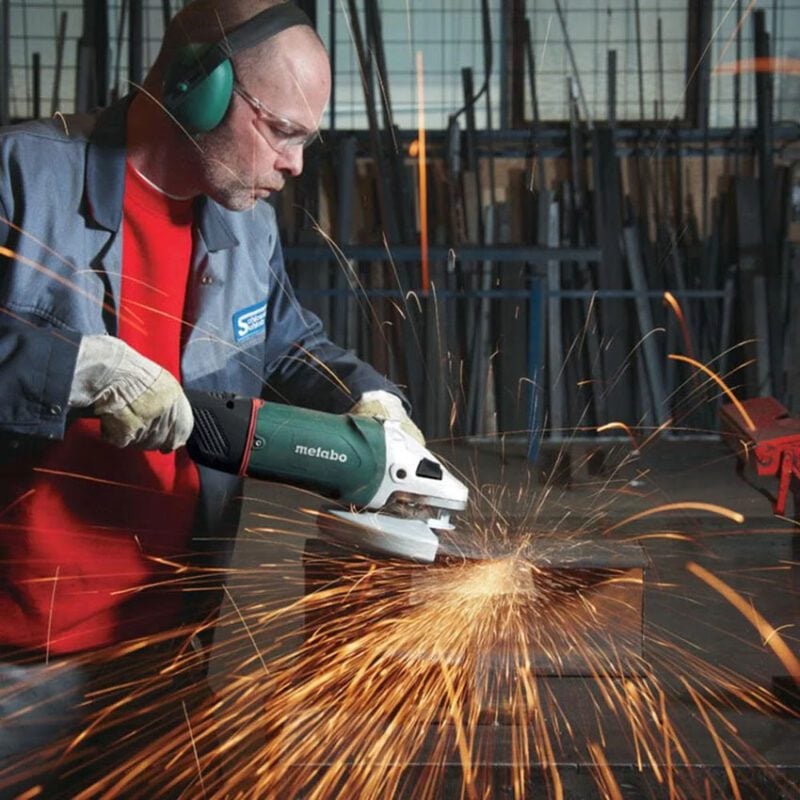 Best 7 to 9-inch Large Angle Grinder: Metabo WEPB 24-230 MVT