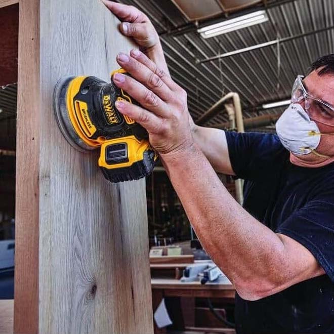 DeWalt 20V Max XR Brushless 5-Inch Random Orbit Sander DCW210