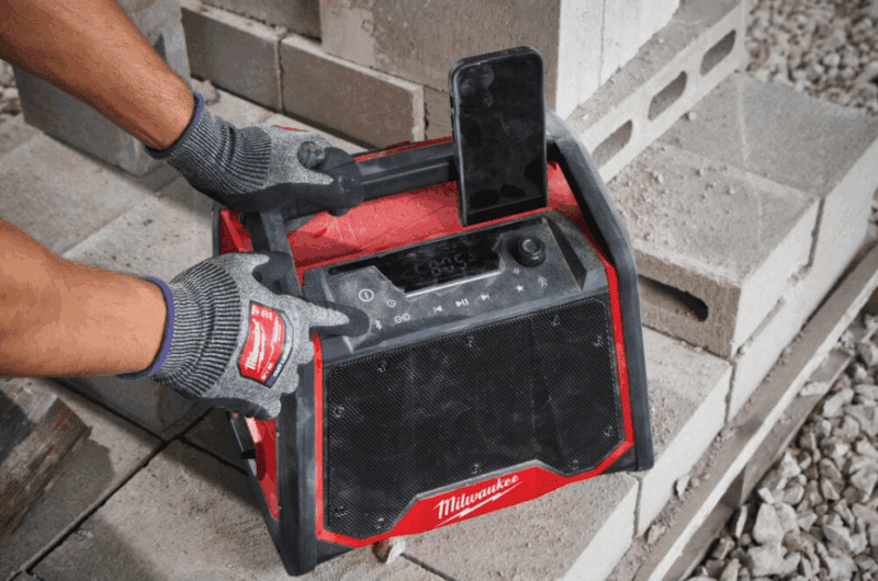 Milwaukee M18 Radio and Charger