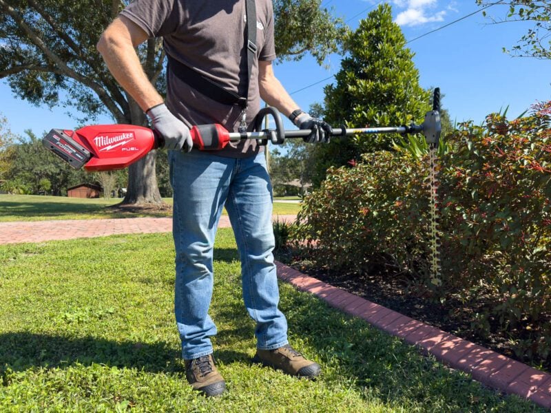 Milwaukee M18 Fuel Articulating Hedge Trimmer Profile