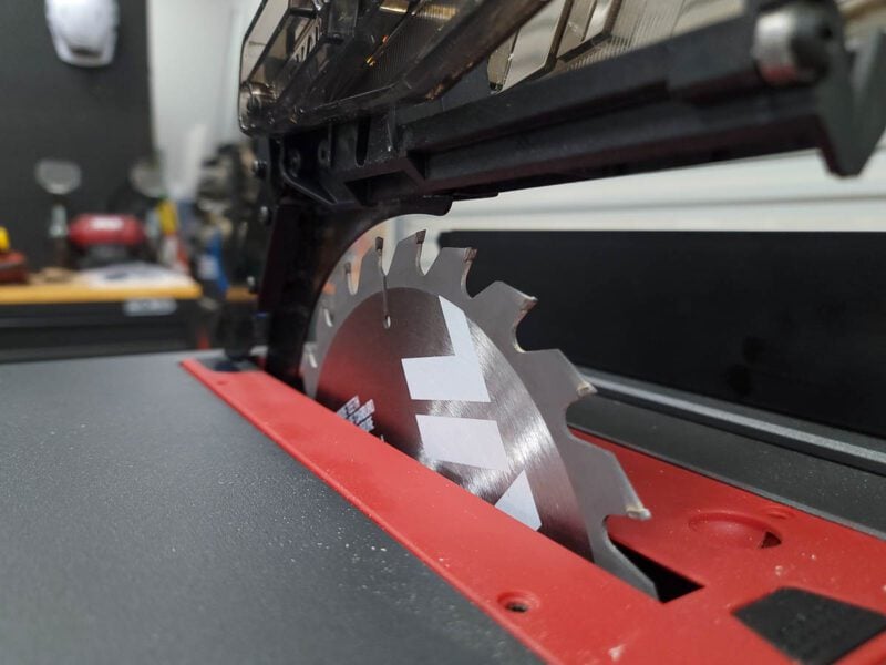 Skil 8 1/4-Inch Table Saw