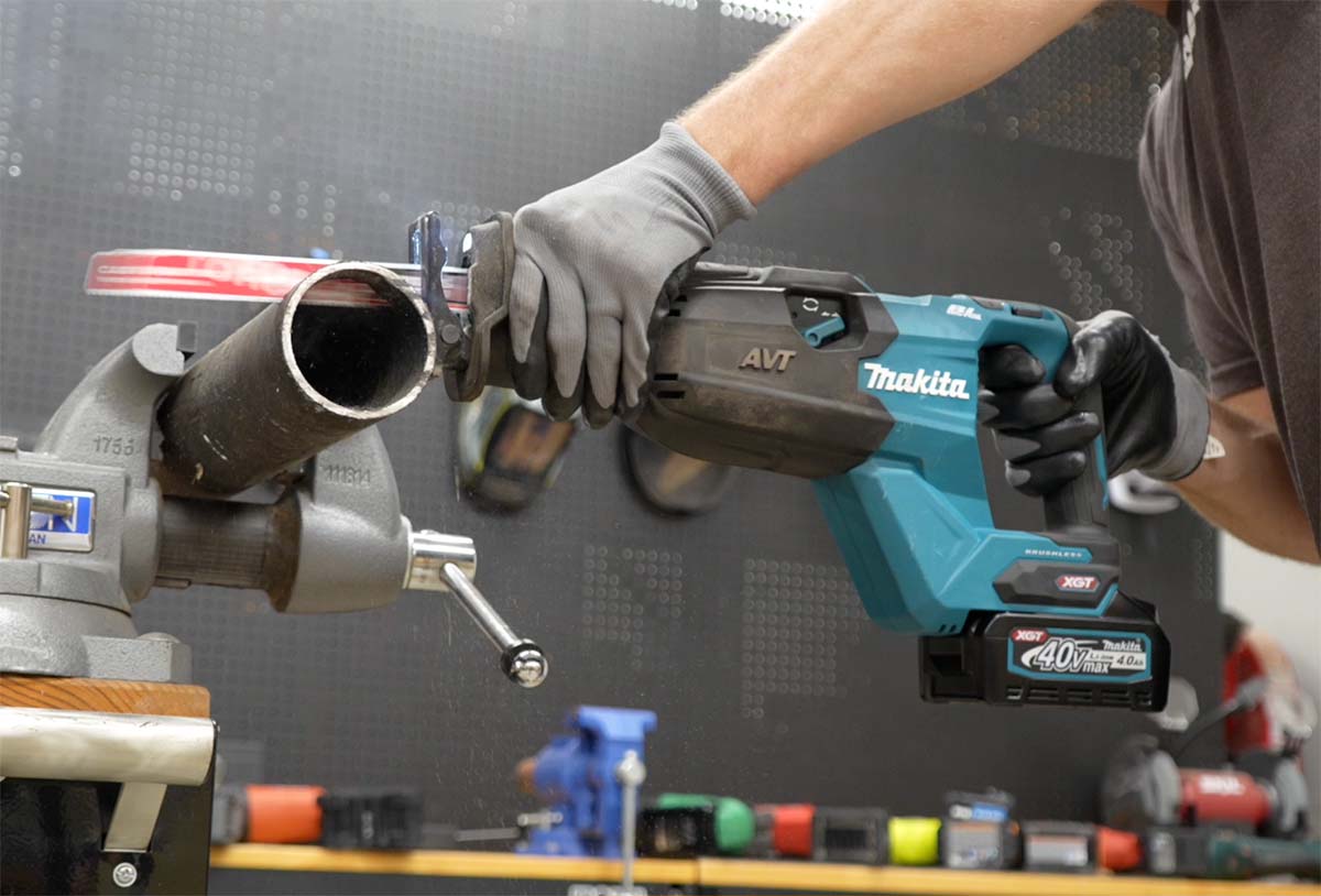 Best cordless reciprocating saw head-to-head testing