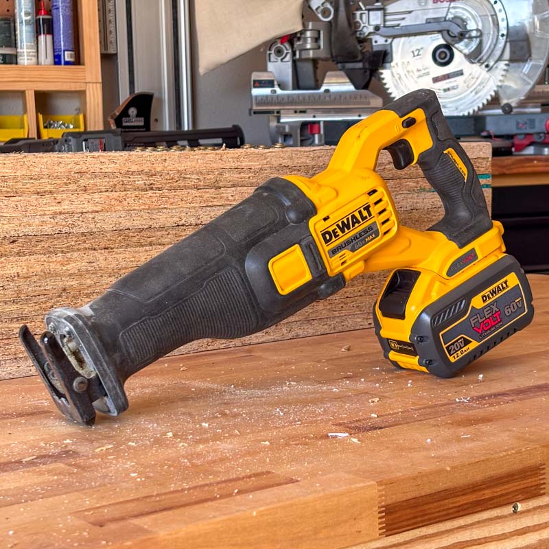 DeWalt 60V Max DCS389