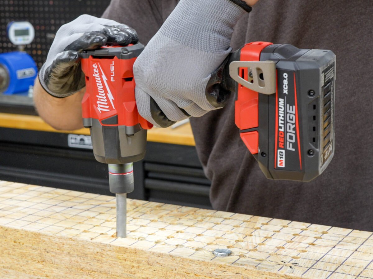 Milwaukee M18 Fuel Mid-Torque Impact Wrench 2962