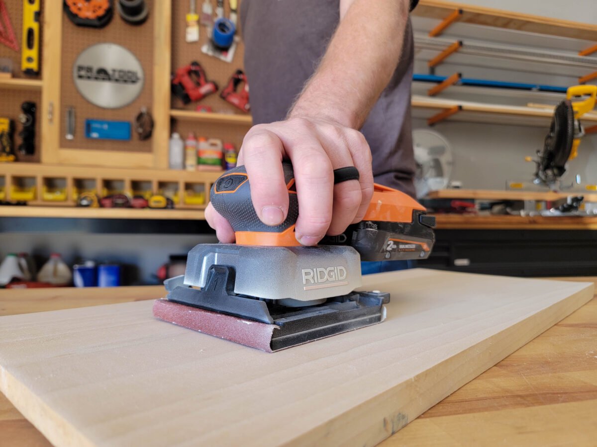 Ridgid 18V SubCompact 1-4-Sheet Sander
